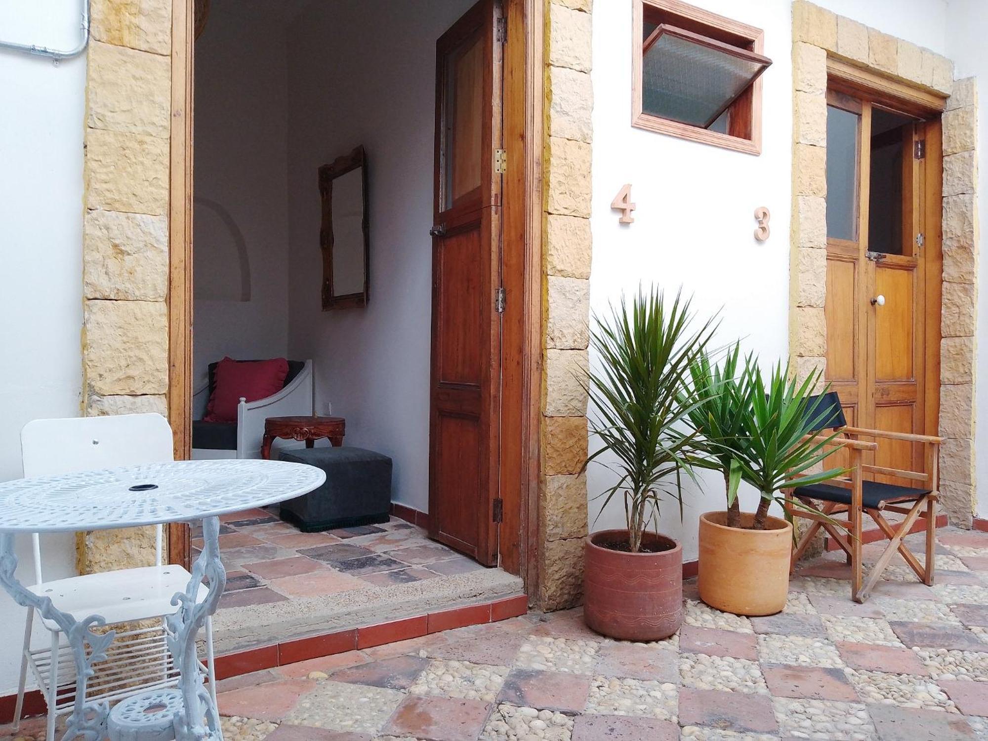 לינה וארוחת בוקר בוגוטה Casita De Piedra מראה חיצוני תמונה